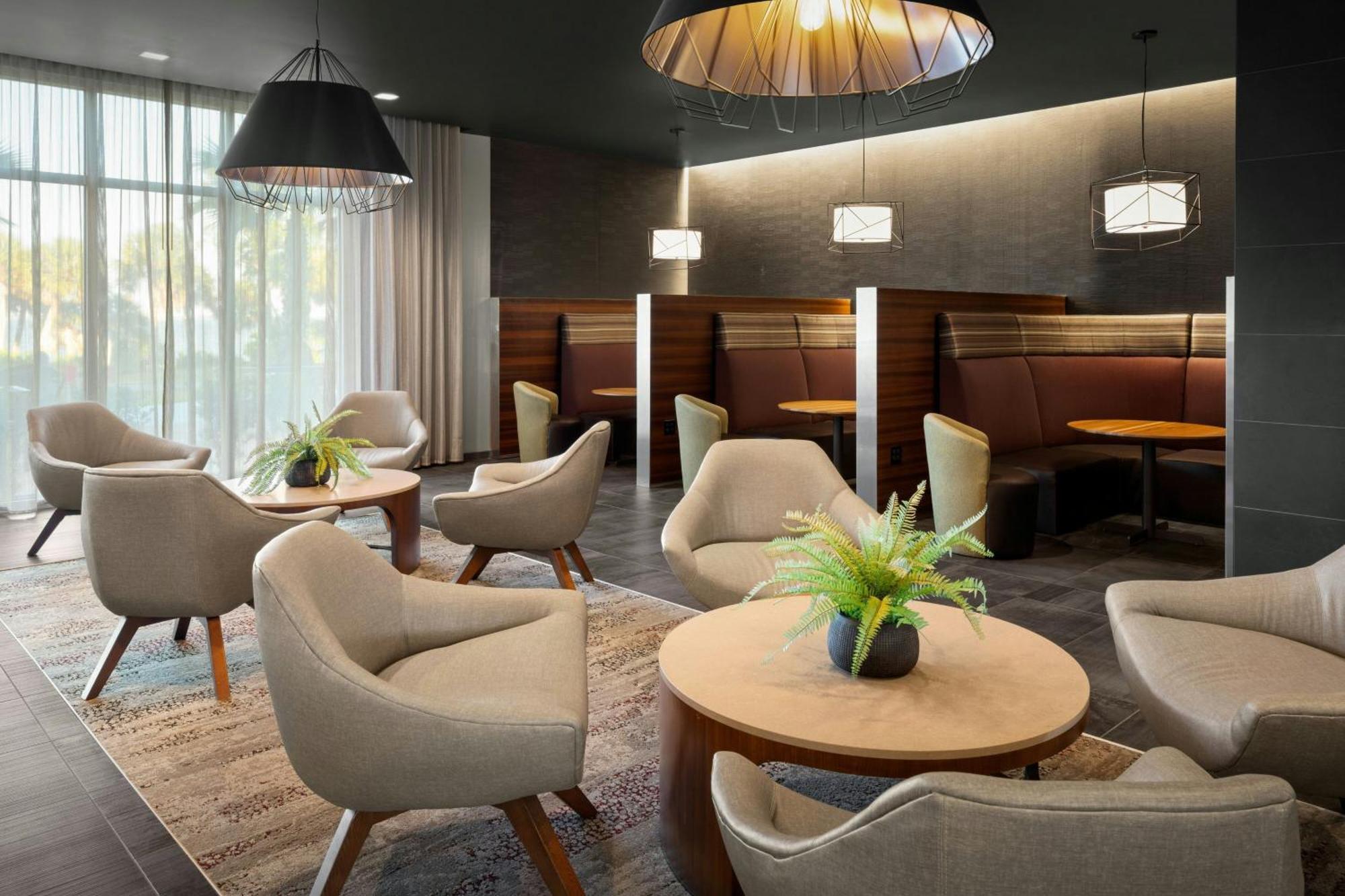 Courtyard By Marriott Titusville Kennedy Space Center Eksteriør billede